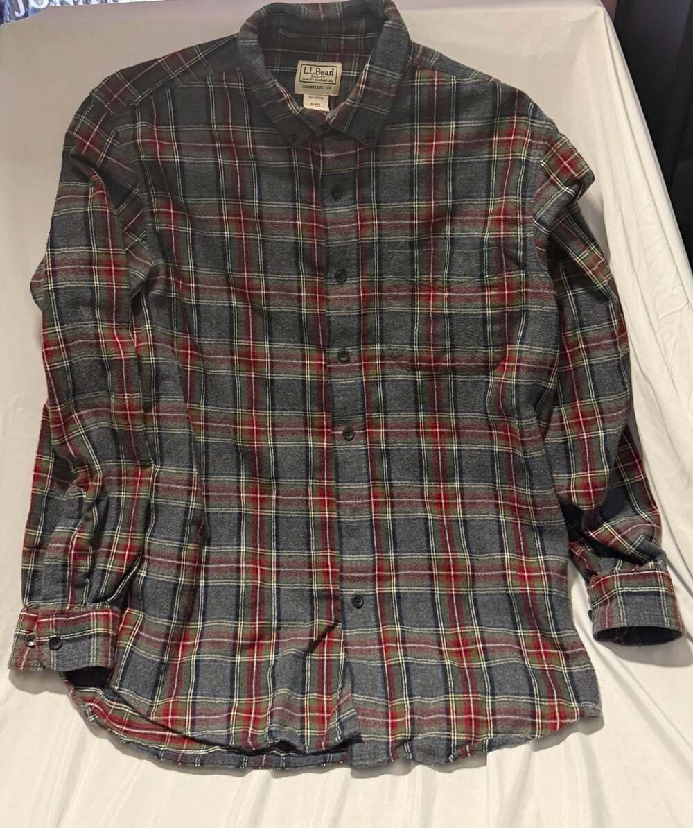L.L. Bean Slightly Fitted Long Sleeve Plaid Flannel Shirt